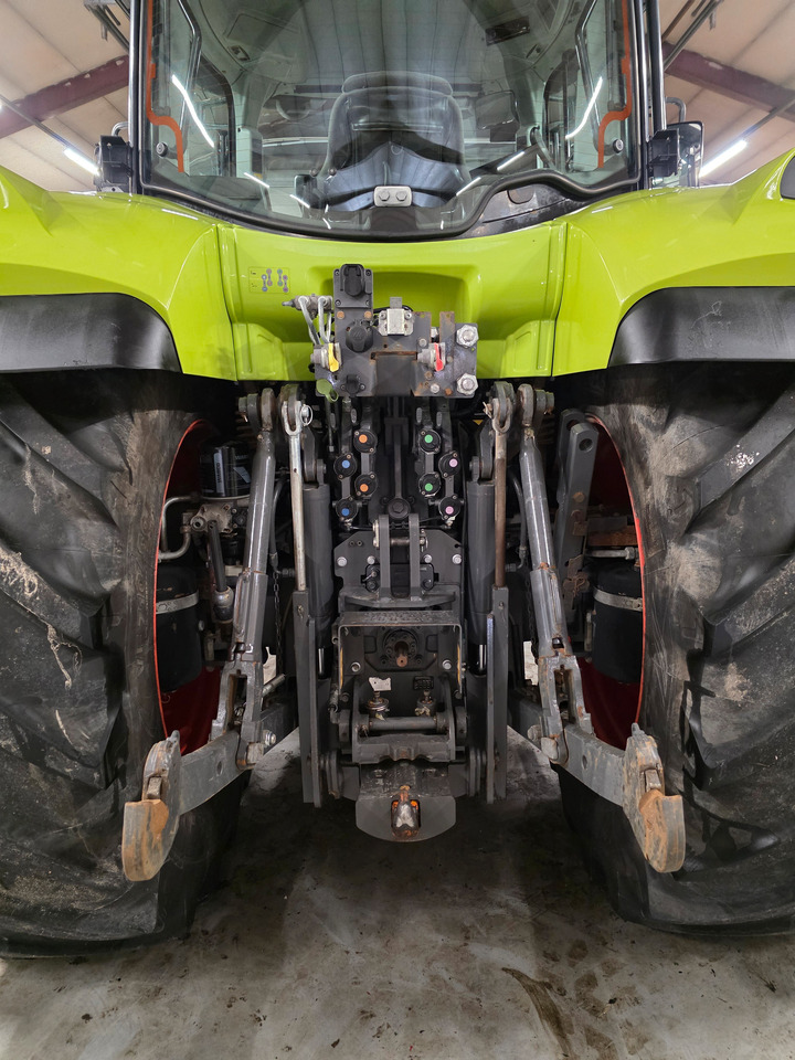 CLAAS Arion 660 C-Matic - Traktors: foto 4 CLAAS Arion 660 C-Matic - Traktors: foto 4