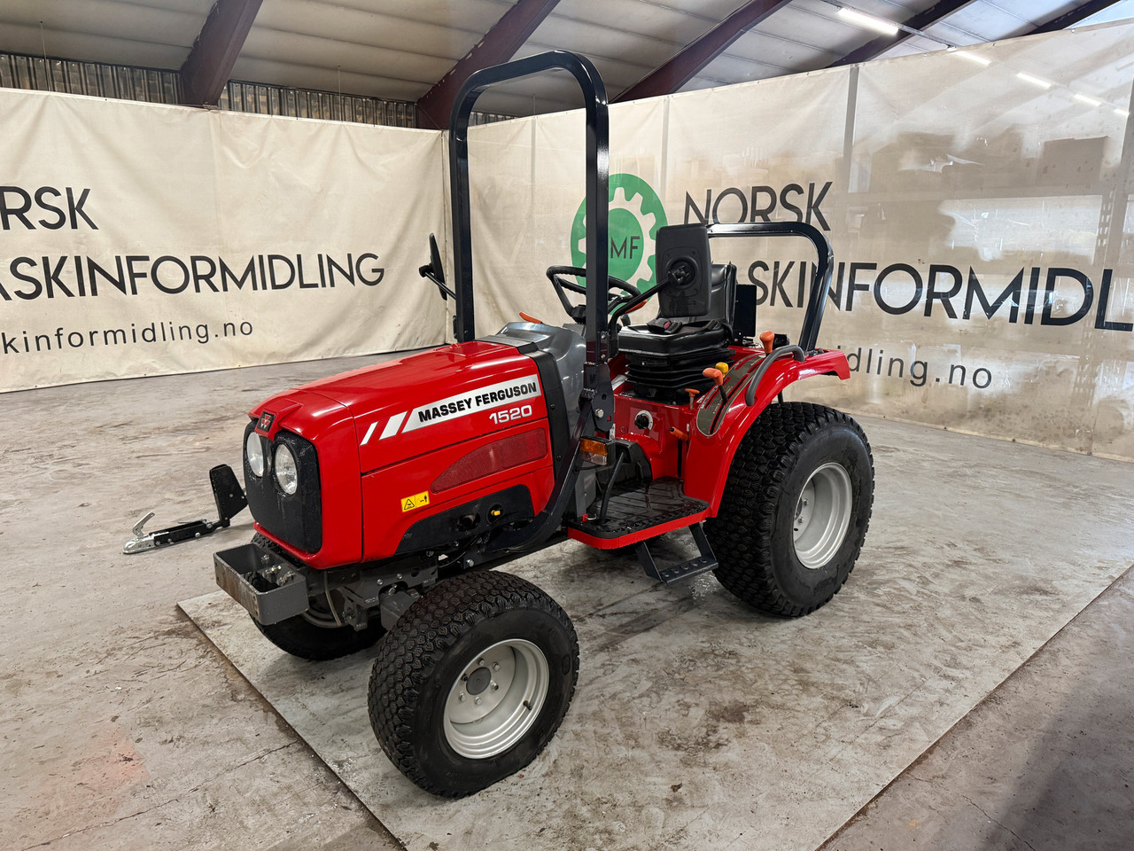 Massey Ferguson 1520 #MVA FRI# - Traktors: foto 1 Massey Ferguson 1520 #MVA FRI# - Traktors: foto 1