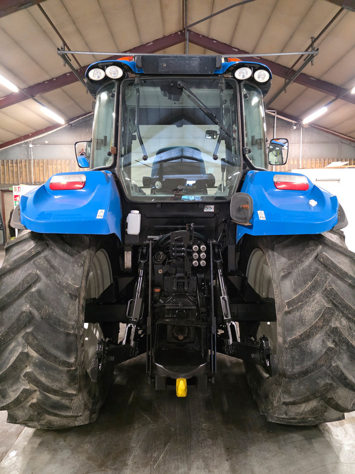 New Holland T5.115 EC - Traktors: foto 4 New Holland T5.115 EC - Traktors: foto 4