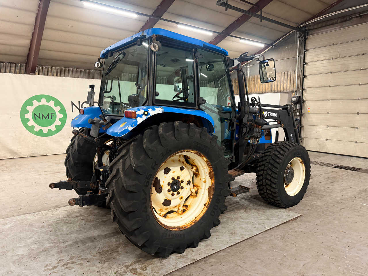 New Holland T5060 - Traktors: foto 5 New Holland T5060 - Traktors: foto 5