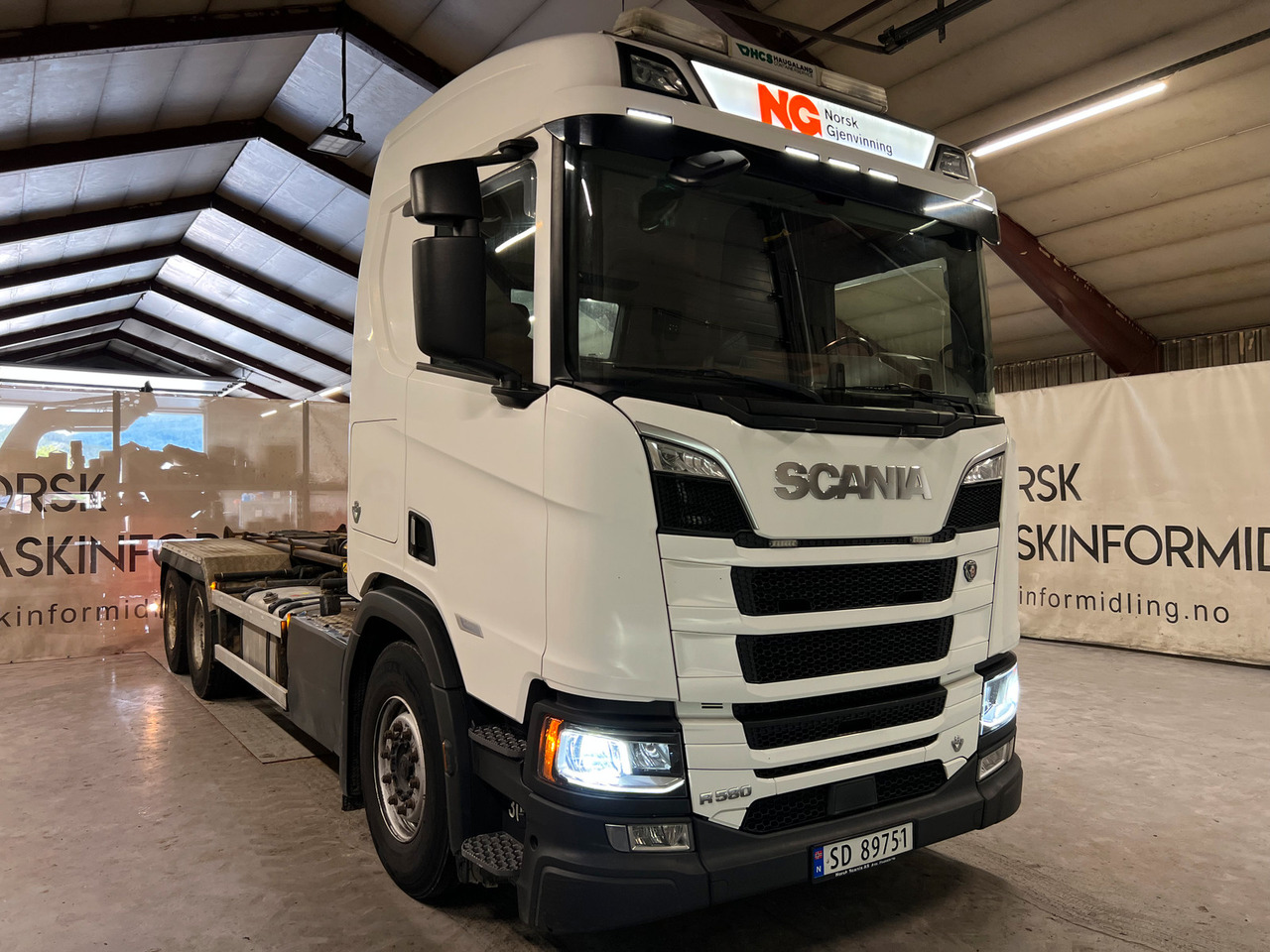 Scania R 580 med Joab krok - Pacēlājs ar āķi: foto 3 Scania R 580 med Joab krok - Pacēlājs ar āķi: foto 3