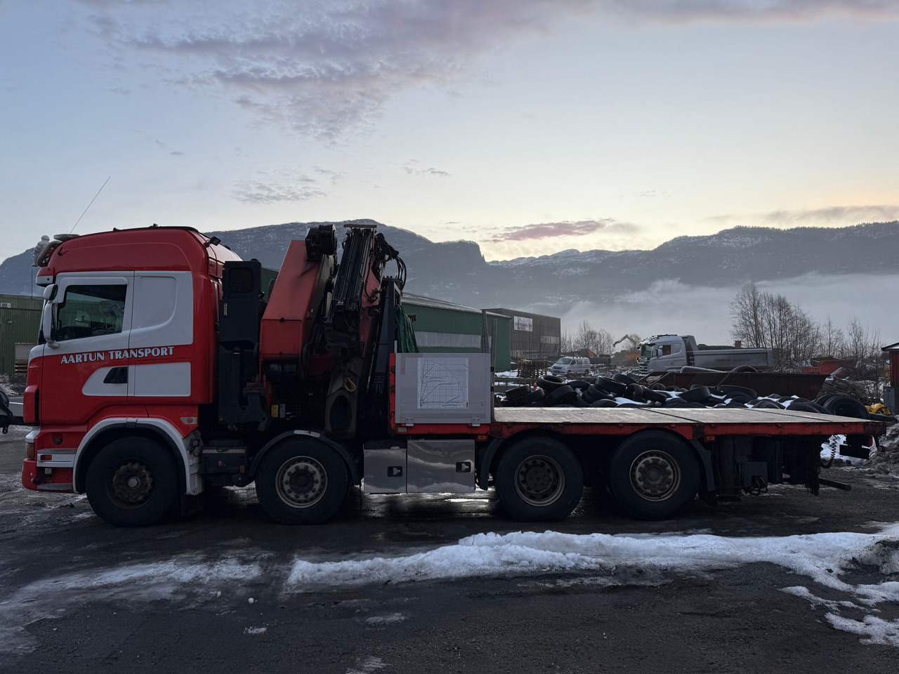 Scania R560 - Kravas auto ar manipulatoru, Bortu kravas automašīna/ Platforma: foto 3 Scania R560 - Kravas auto ar manipulatoru, Bortu kravas automašīna/ Platforma: foto 3
