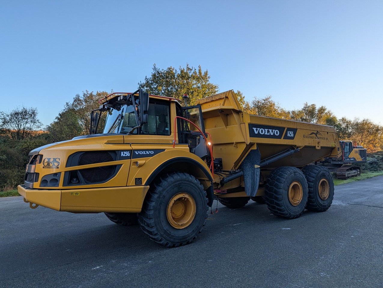 Volvo A25G på hvite skilt - Artikulētias pašizgāzējs: foto 2 Volvo A25G på hvite skilt - Artikulētias pašizgāzējs: foto 2