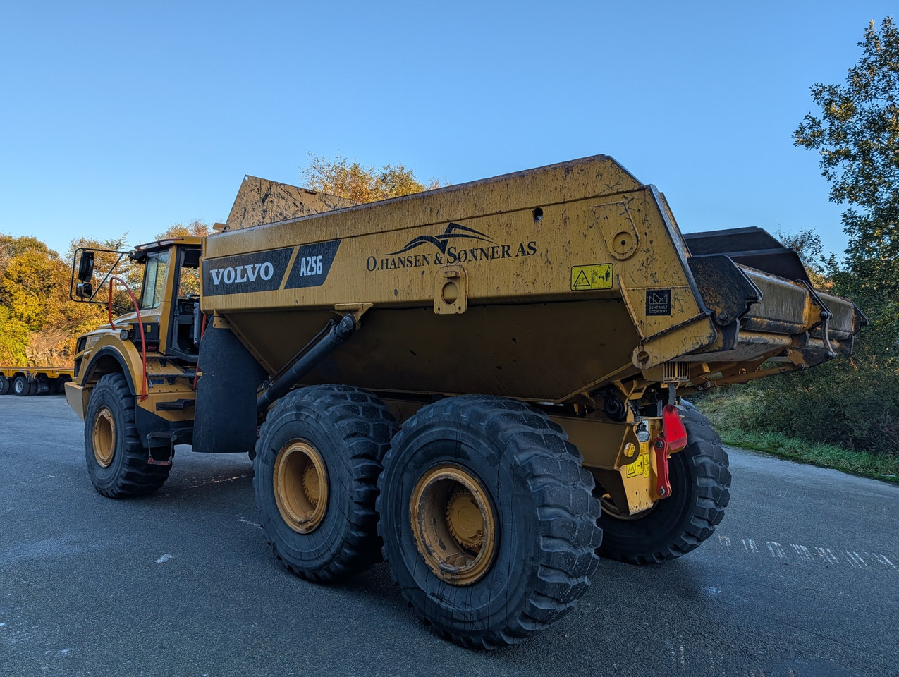 Volvo A25G på hvite skilt - Artikulētias pašizgāzējs: foto 4 Volvo A25G på hvite skilt - Artikulētias pašizgāzējs: foto 4