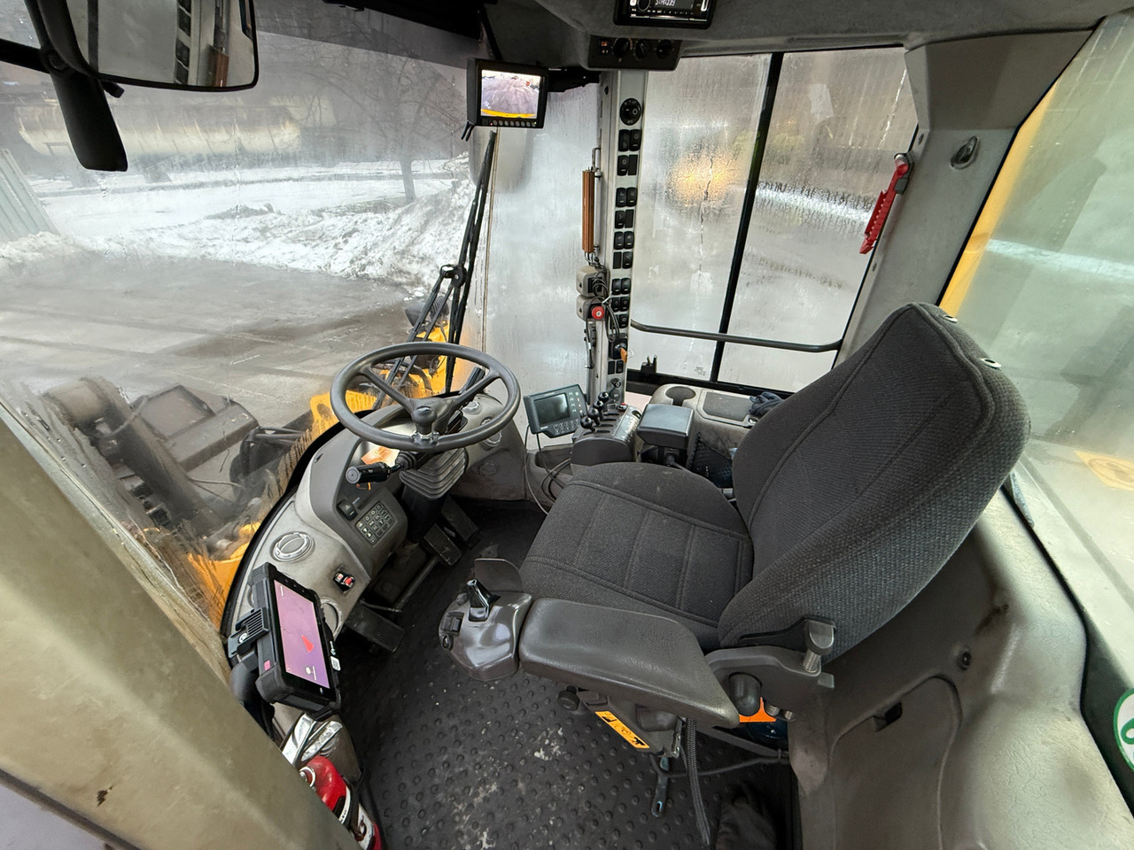 Riteņu iekrāvējs Volvo L70G: foto 17