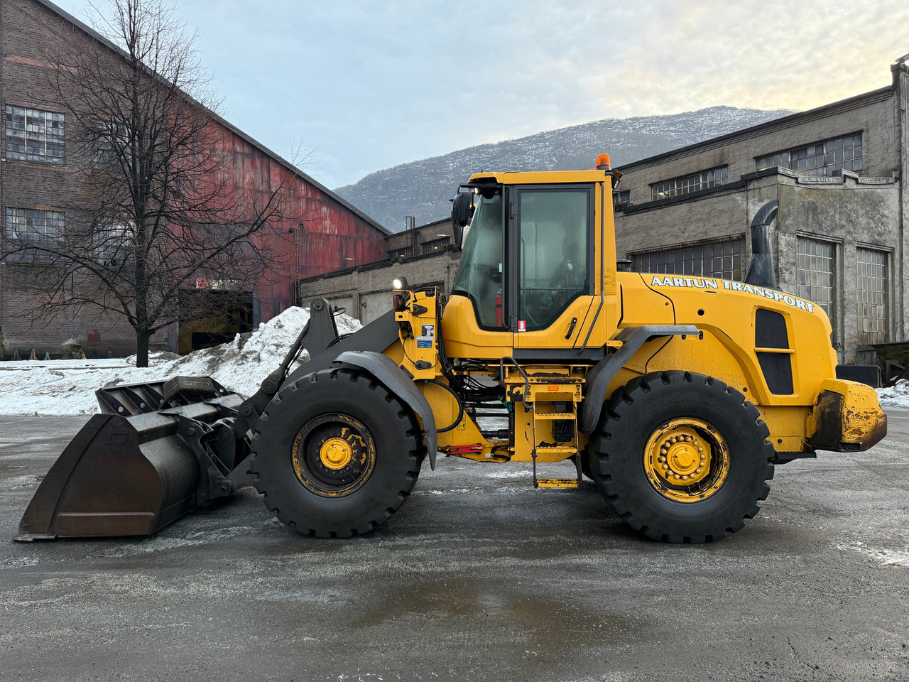 Volvo L70G - Riteņu iekrāvējs: foto 2 Volvo L70G - Riteņu iekrāvējs: foto 2