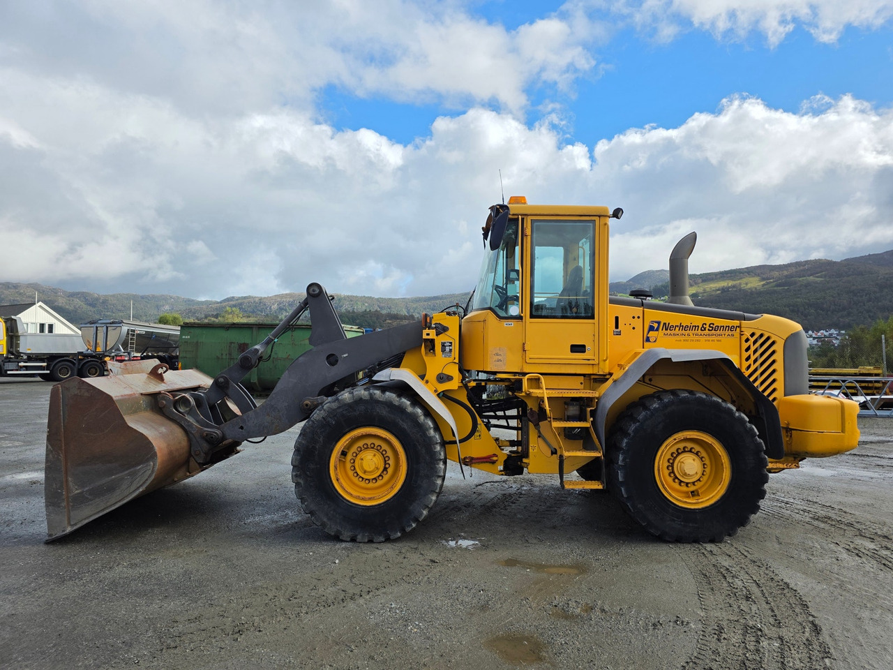 Volvo L90E - Riteņu iekrāvējs: foto 2 Volvo L90E - Riteņu iekrāvējs: foto 2
