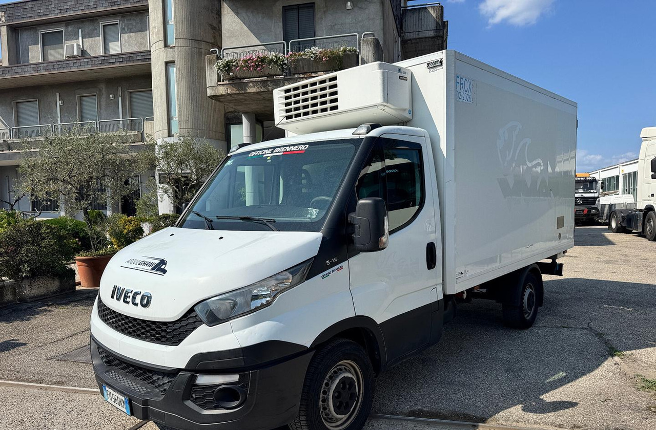 IVECO DAILY 35S15 - FRIGO FRC - PATENTE B - Komercauto refrižerators: foto 1 IVECO DAILY 35S15 - FRIGO FRC - PATENTE B - Komercauto refrižerators: foto 1