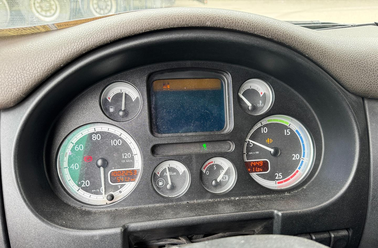 DAF CF 85.460 / Anno 2007 / Euro 5 - Vilcējs: foto 5 DAF CF 85.460 / Anno 2007 / Euro 5 - Vilcējs: foto 5