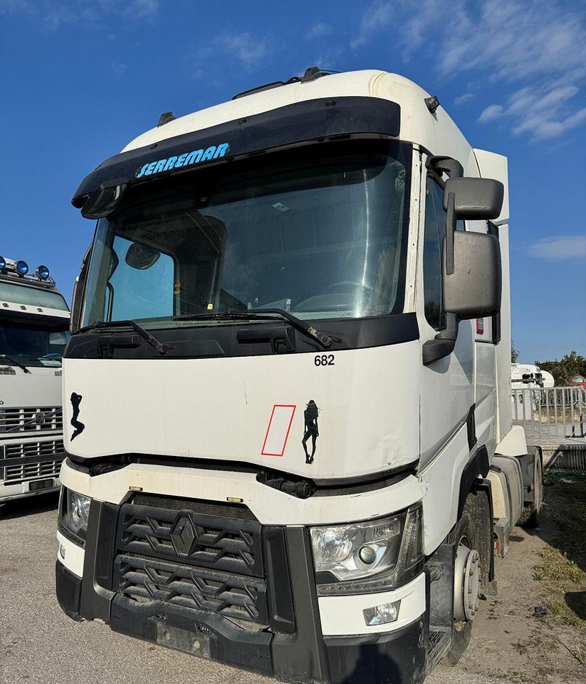 Renault T460 / 2015 / Euro 6 - Vilcējs: foto 2 Renault T460 / 2015 / Euro 6 - Vilcējs: foto 2