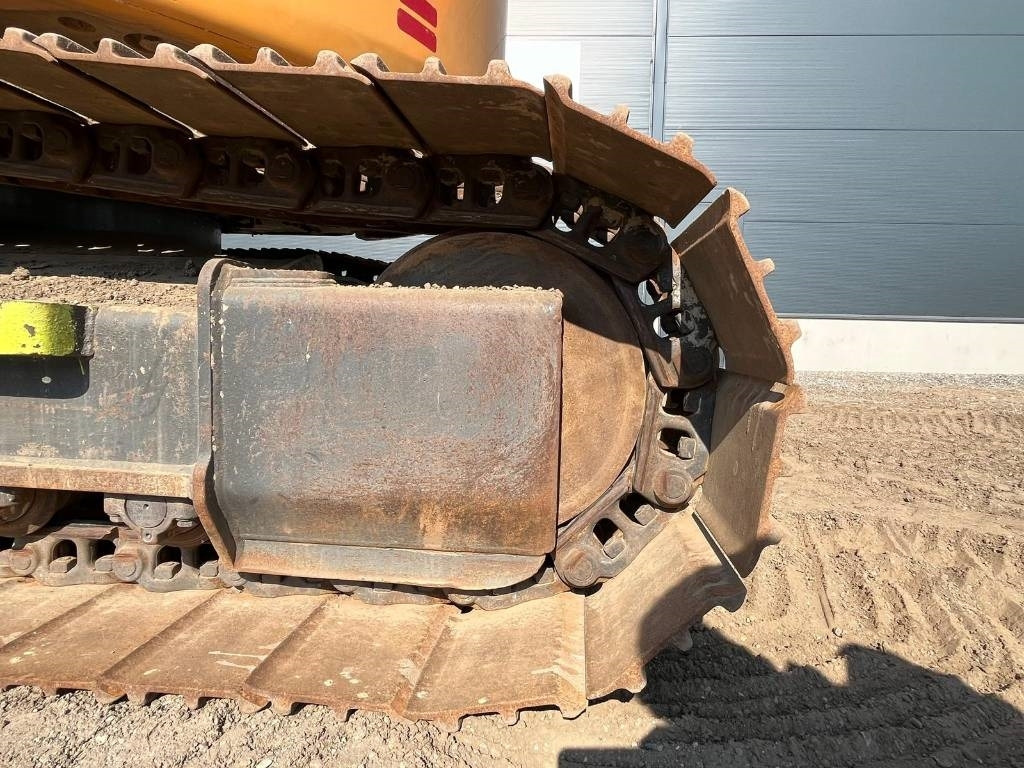 Kāpurķēžu ekskavators Case CX 245 D SR: foto 14