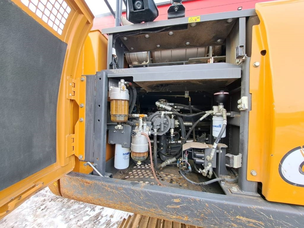 Kāpurķēžu ekskavators Case CX 250 D: foto 9