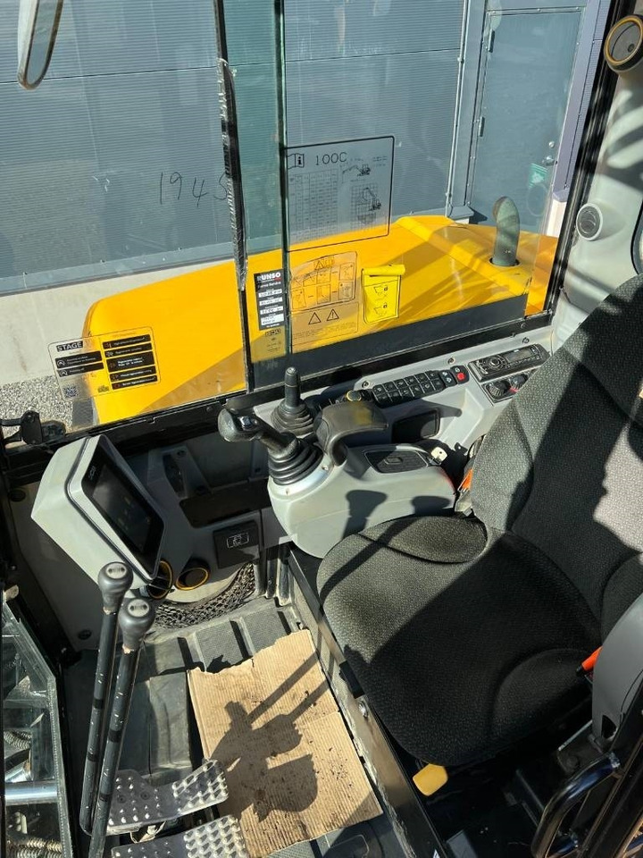 Mini-ekskavators JCB 100C-2: foto 12