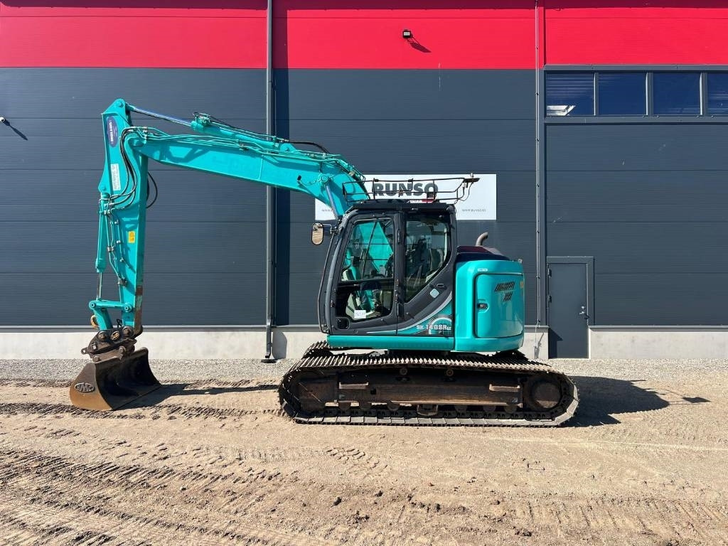 Kobelco SK 140 SRLC-5 - Kāpurķēžu ekskavators: foto 1 Kobelco SK 140 SRLC-5 - Kāpurķēžu ekskavators: foto 1