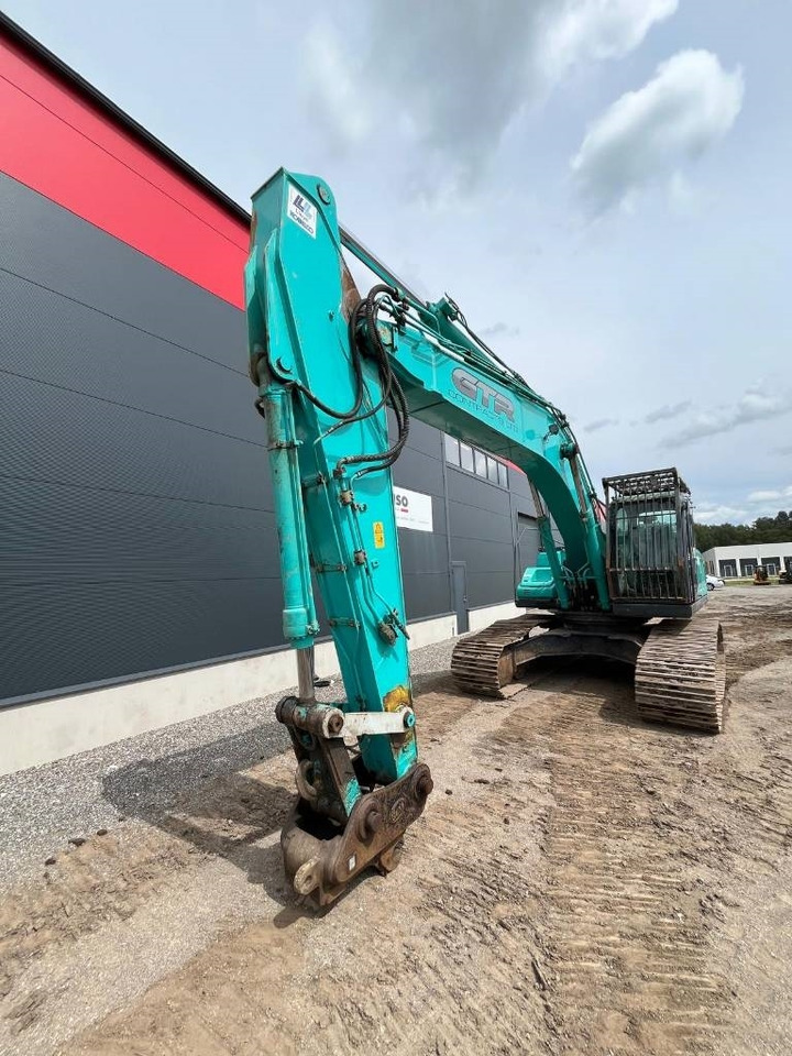 Kobelco SK300LC-10 - Kāpurķēžu ekskavators: foto 4 Kobelco SK300LC-10 - Kāpurķēžu ekskavators: foto 4