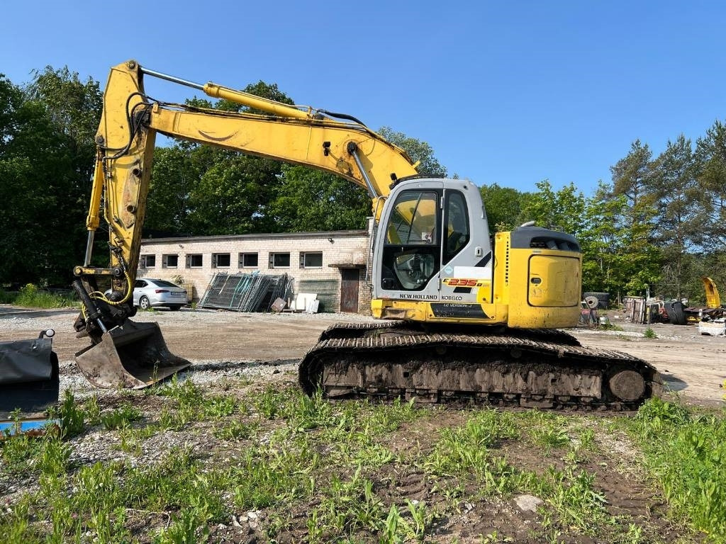 NEW HOLLAND KOBELCO E235BSRLC-2 - Kāpurķēžu ekskavators: foto 5 NEW HOLLAND KOBELCO E235BSRLC-2 - Kāpurķēžu ekskavators: foto 5
