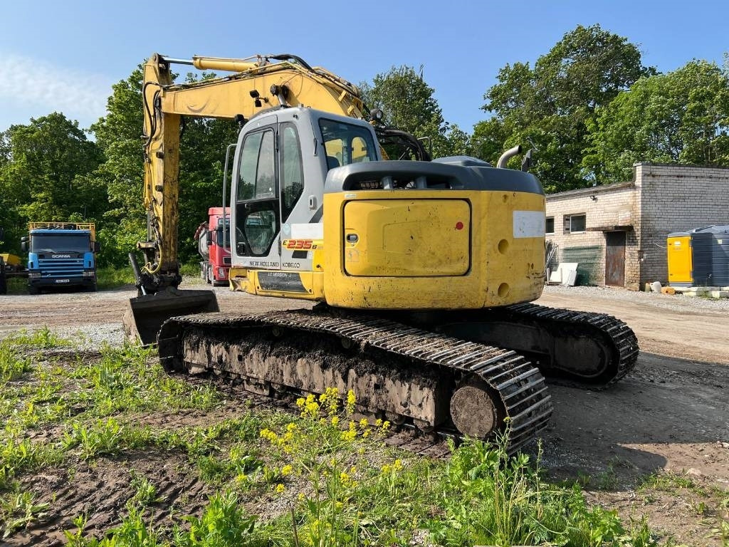 NEW HOLLAND KOBELCO E235BSRLC-2 - Kāpurķēžu ekskavators: foto 4 NEW HOLLAND KOBELCO E235BSRLC-2 - Kāpurķēžu ekskavators: foto 4