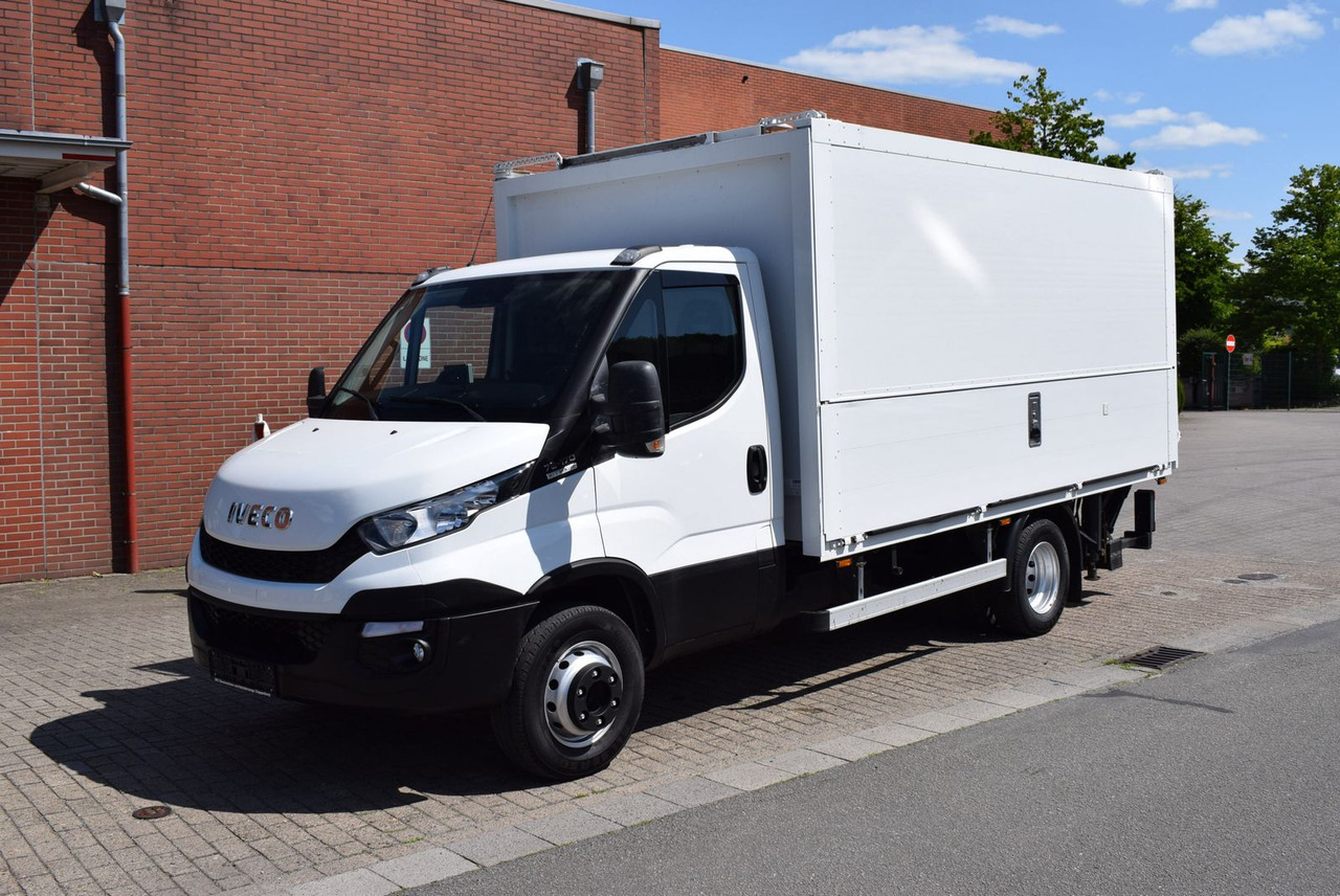 Iveco Daily 70 C 18 Schwenkwand Automatik LBW 1500KG - Kravas automašīna dzērienu pārvadāšanai: foto 2 Iveco Daily 70 C 18 Schwenkwand Automatik LBW 1500KG - Kravas automašīna dzērienu pārvadāšanai: foto 2