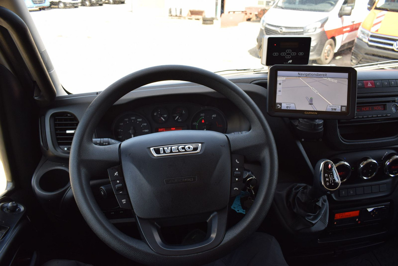 Kravas automašīna dzērienu pārvadāšanai Iveco Daily 70 C 18 Schwenkwand Automatik LBW 1500KG: foto 27
