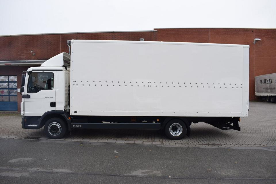 MAN TGL 8.220 Koffer LBW Klima EURO6 Luftfederung - Kravas automašīna ar slēgto virsbūvi: foto 3 MAN TGL 8.220 Koffer LBW Klima EURO6 Luftfederung - Kravas automašīna ar slēgto virsbūvi: foto 3