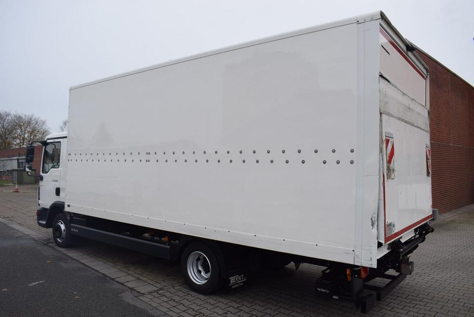 MAN TGL 8.220 Koffer LBW Klima EURO6 Luftfederung - Kravas automašīna ar slēgto virsbūvi: foto 4 MAN TGL 8.220 Koffer LBW Klima EURO6 Luftfederung - Kravas automašīna ar slēgto virsbūvi: foto 4