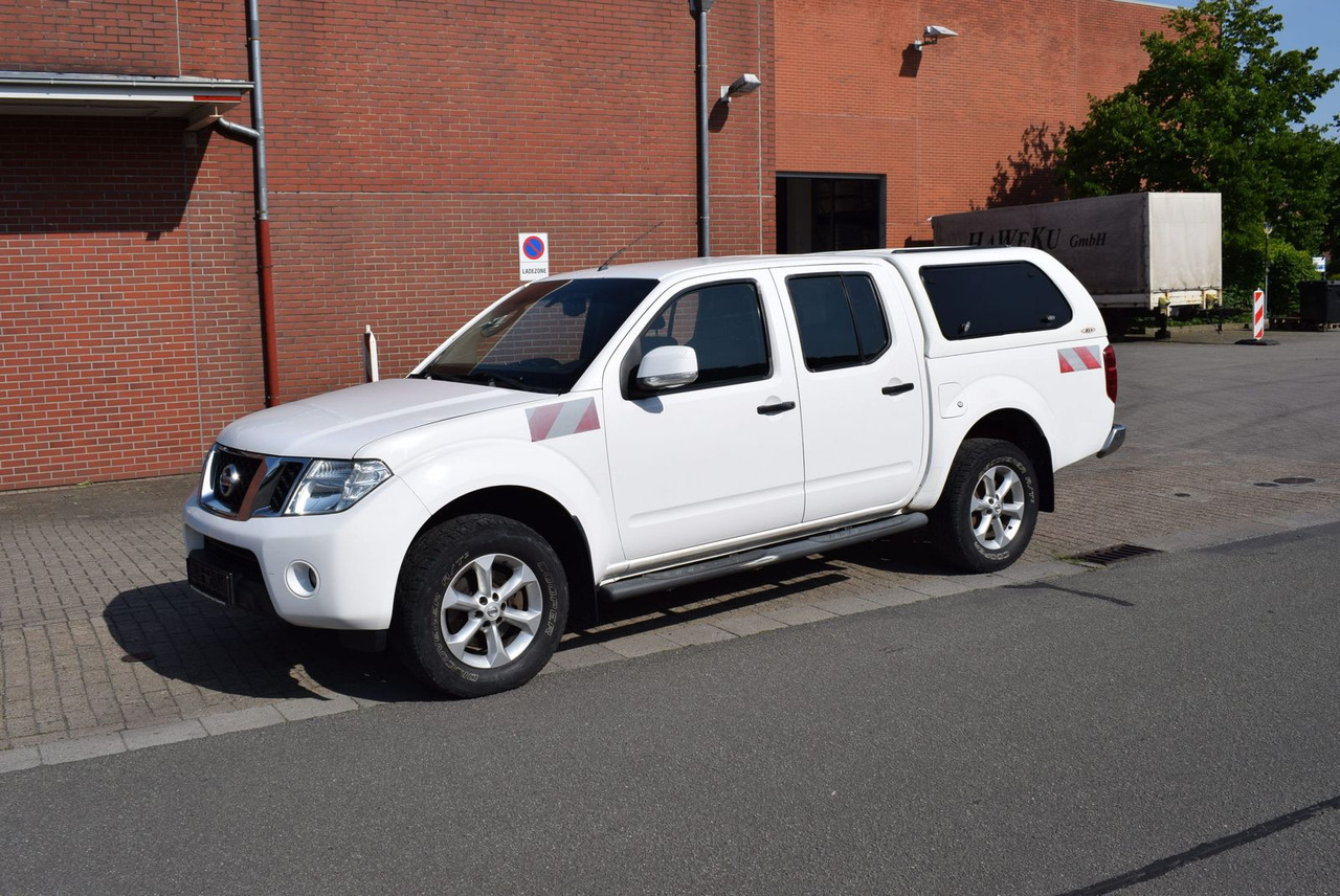 Nissan Navara Double Cab SE 4x4 Automatik Hardtop AHK - SUV: foto 1 Nissan Navara Double Cab SE 4x4 Automatik Hardtop AHK - SUV: foto 1