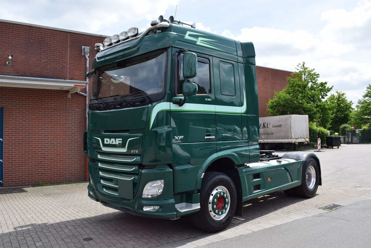 DAF XF 530 FT Retarder Leder Standklima Hydraulik - Vilcējs: foto 1 DAF XF 530 FT Retarder Leder Standklima Hydraulik - Vilcējs: foto 1