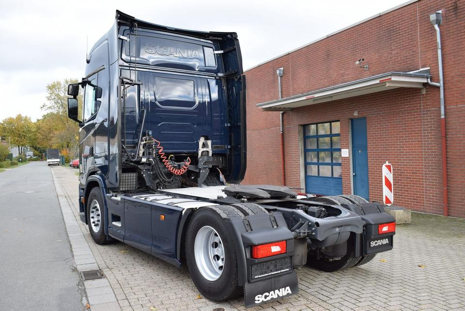 Scania  S 450 Highline 2xTank LED Vollluft Retarder - Vilcējs: foto 5 Scania  S 450 Highline 2xTank LED Vollluft Retarder - Vilcējs: foto 5