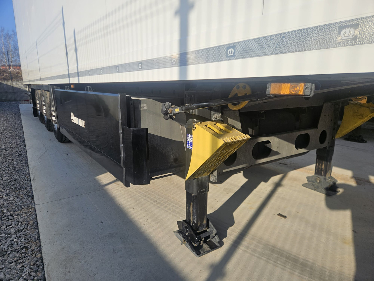 Puspiekabe refrižerators KRONE SD  Carrier Vector 1550: foto 11