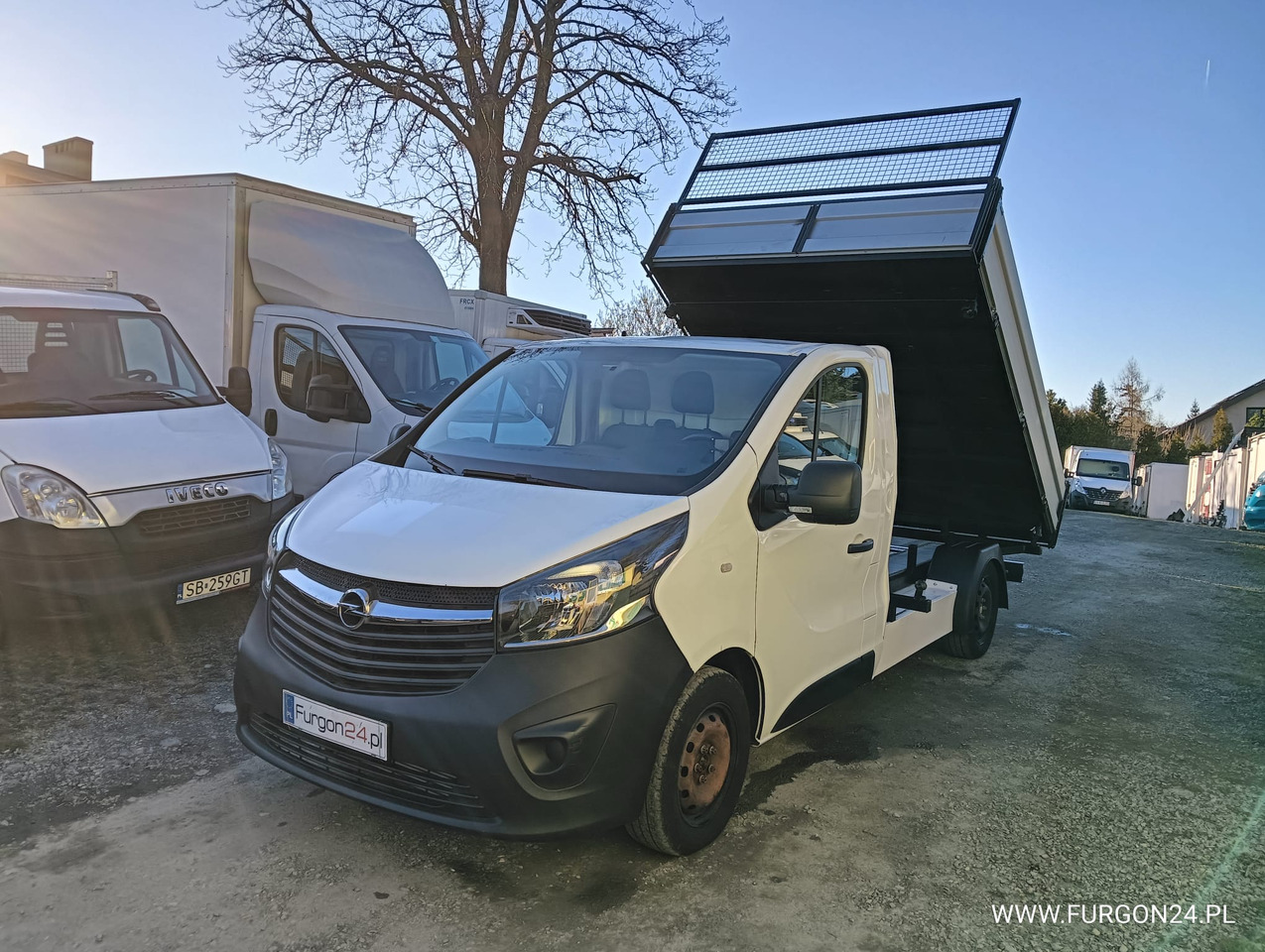 OPEL VIVARO WYWROTKA KIPER Z NAJAZDAMI NR 632 - Komercauto pašizgāzējs: foto 1 OPEL VIVARO WYWROTKA KIPER Z NAJAZDAMI NR 632 - Komercauto pašizgāzējs: foto 1