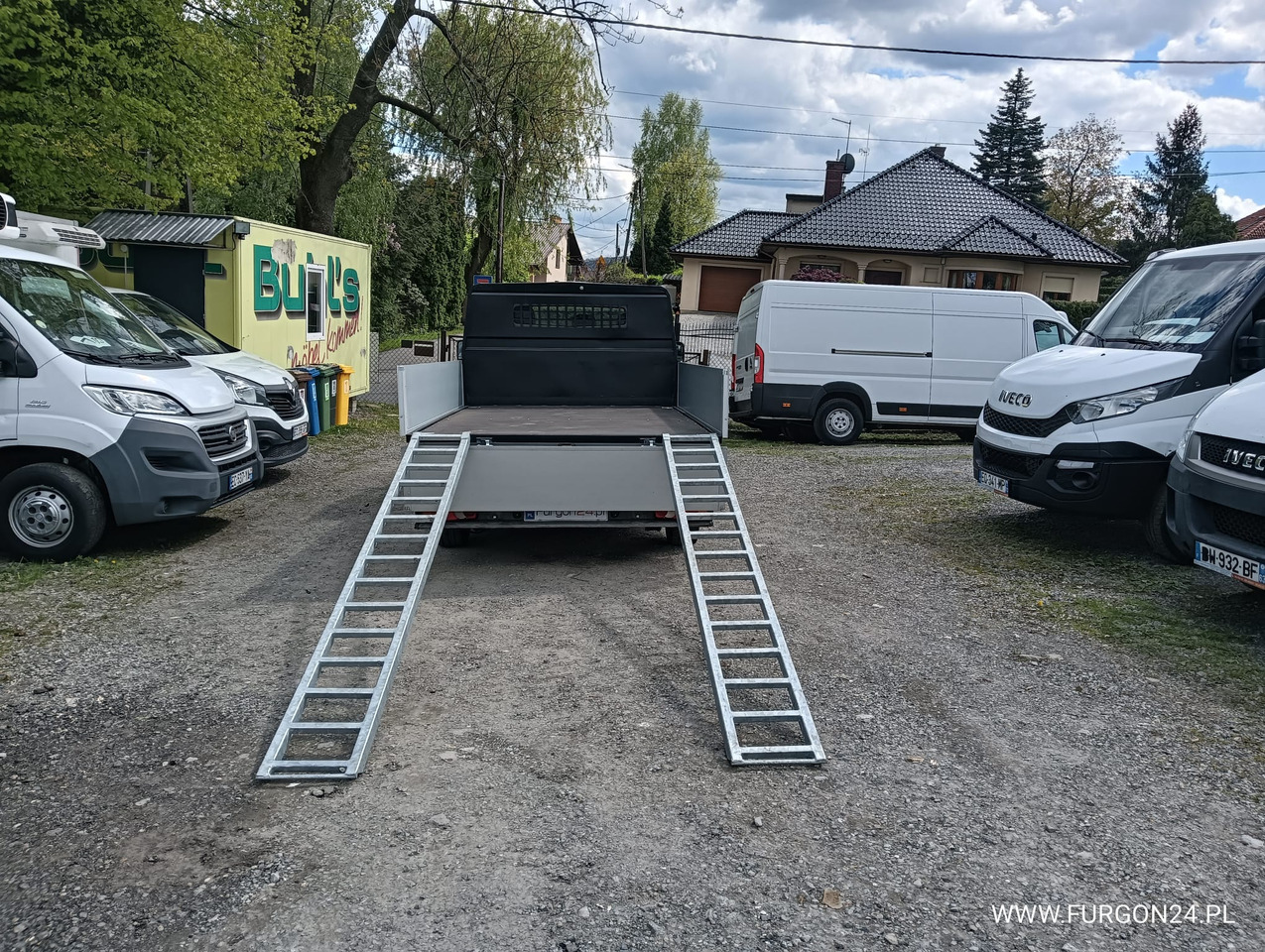 RENAULT TRAFIC SKRZYNIA PAKA Z NAJAZDAMI I PÓŁKAMI NR 689 - Automašīna ar kravas platformu: foto 5 RENAULT TRAFIC SKRZYNIA PAKA Z NAJAZDAMI I PÓŁKAMI NR 689 - Automašīna ar kravas platformu: foto 5