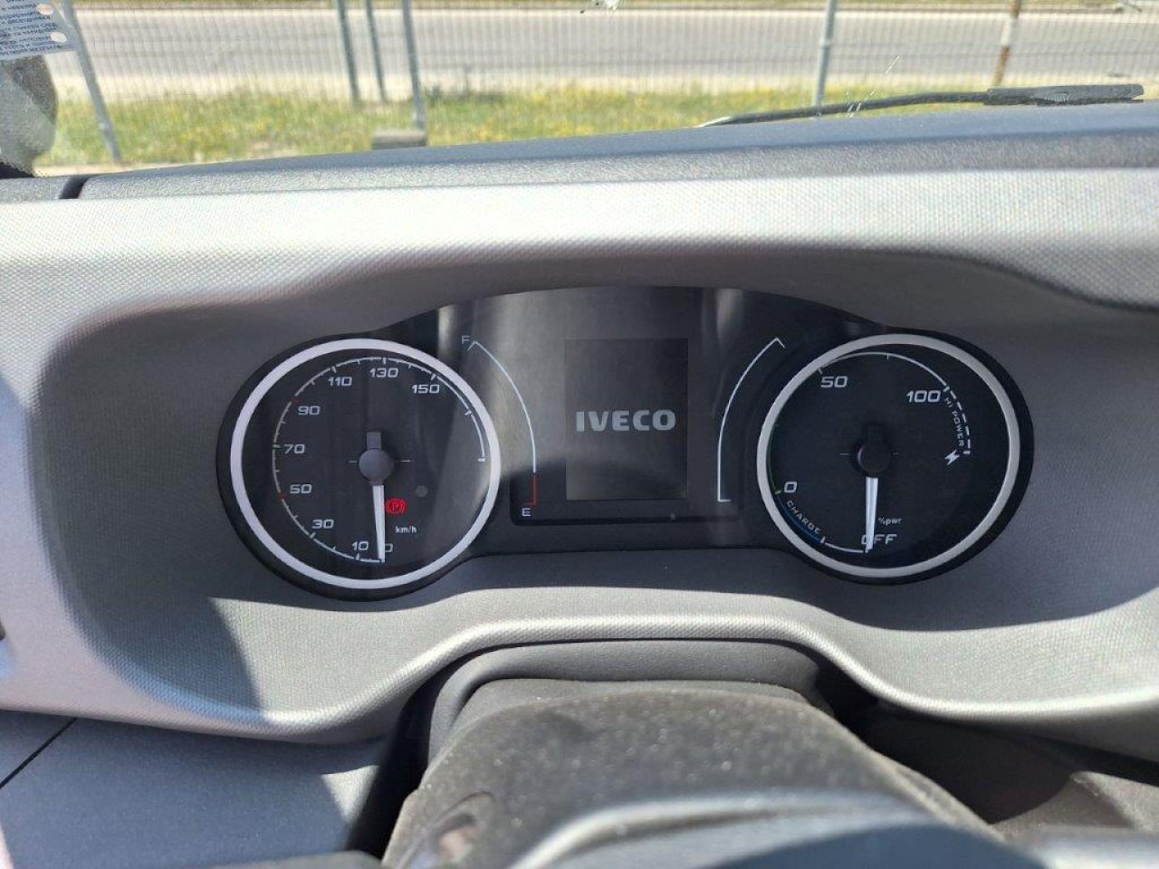 IVECO 35S14E/P - Kravas mikroautobuss, Elektriskais furgons: foto 3 IVECO 35S14E/P - Kravas mikroautobuss, Elektriskais furgons: foto 3