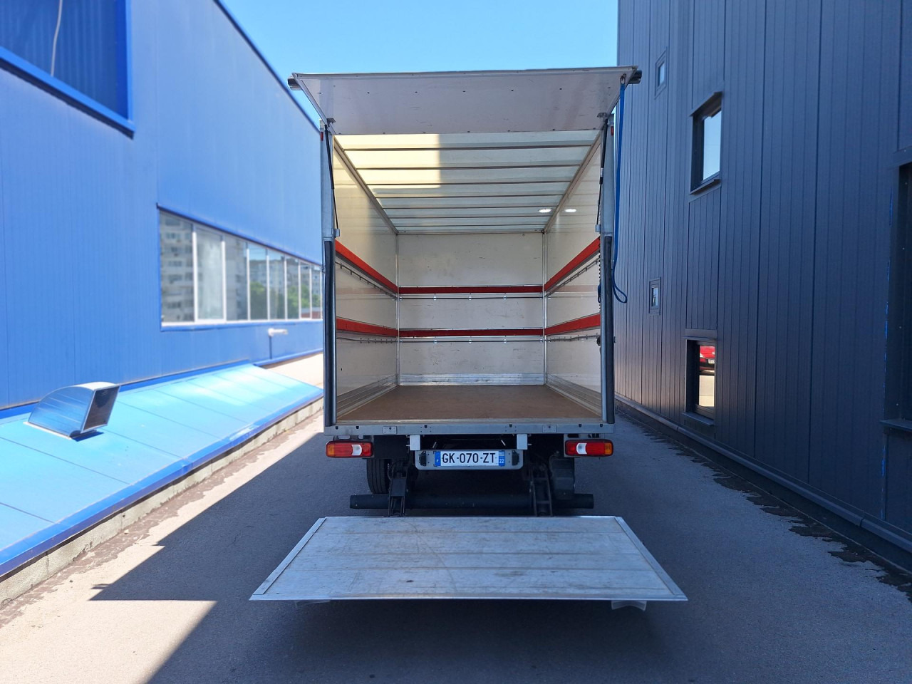 IVECO Daily 35 C 16 - Furgons ar slēgtā virsbūve: foto 3 IVECO Daily 35 C 16 - Furgons ar slēgtā virsbūve: foto 3