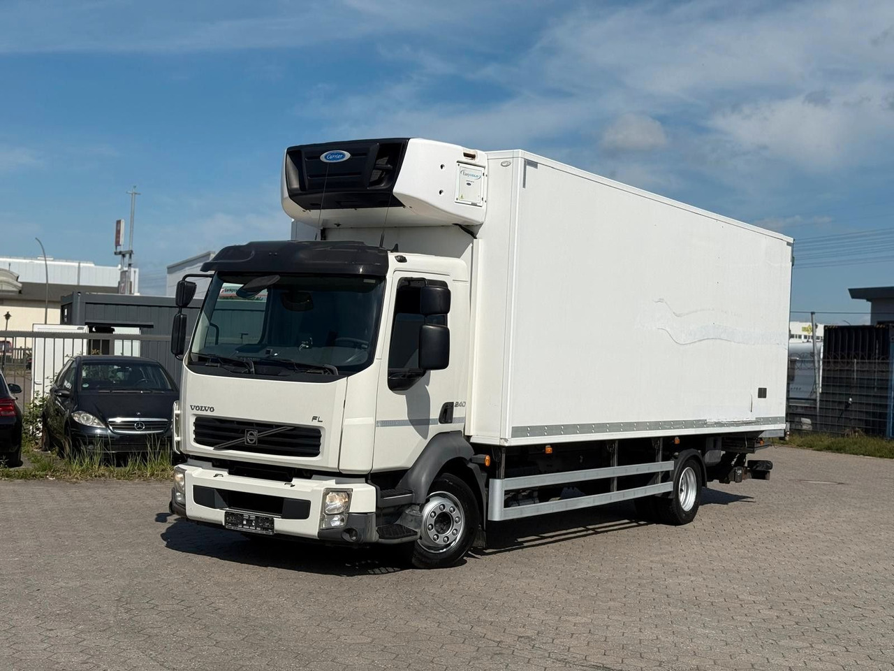 Volvo FL 240 Carrier Easy Cold+Hebebühne - Kravas automašīna refrižerators: foto 5 Volvo FL 240 Carrier Easy Cold+Hebebühne - Kravas automašīna refrižerators: foto 5