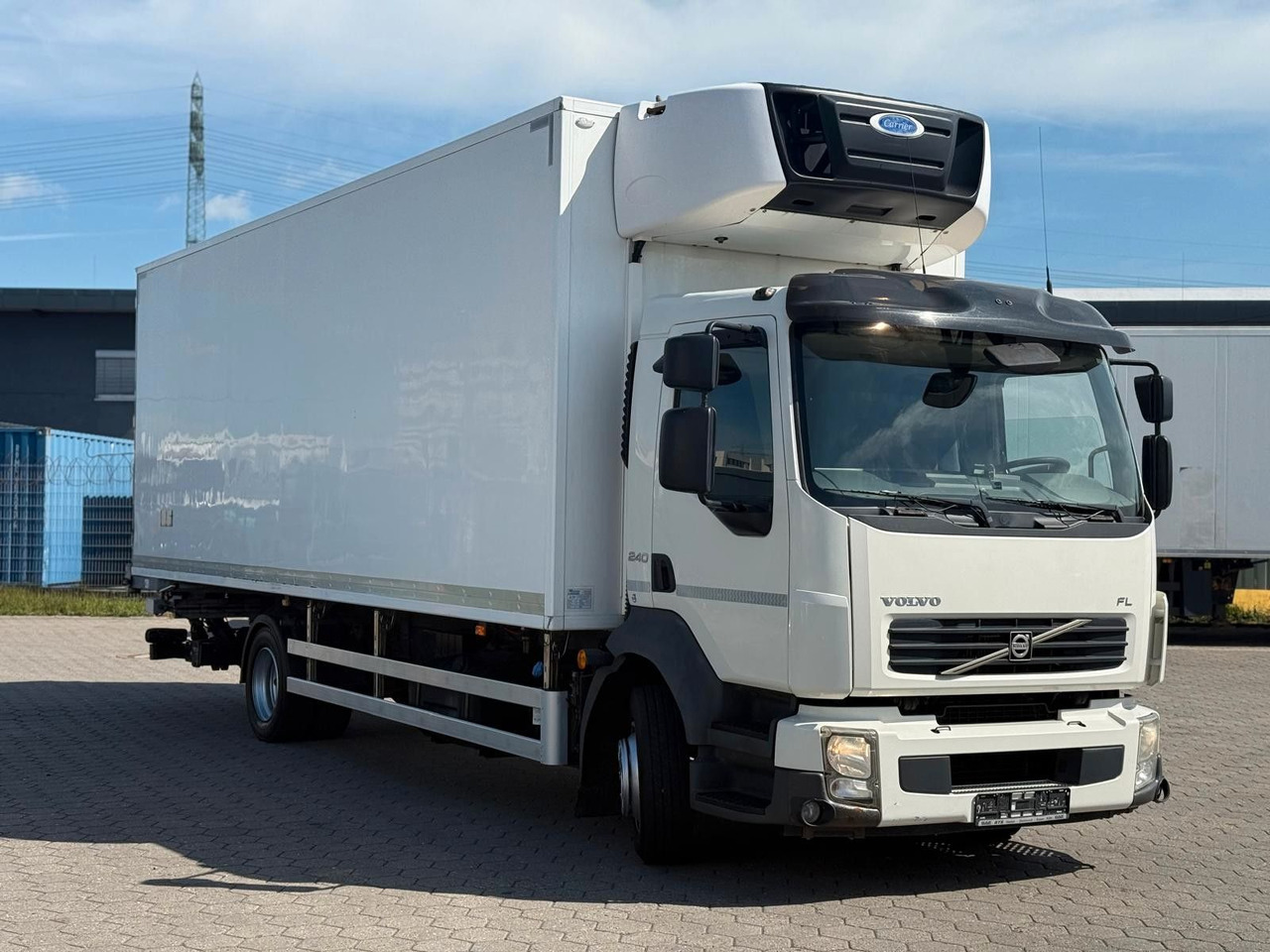 Volvo FL 240 Carrier Easy Cold+Hebebühne - Kravas automašīna refrižerators: foto 2 Volvo FL 240 Carrier Easy Cold+Hebebühne - Kravas automašīna refrižerators: foto 2