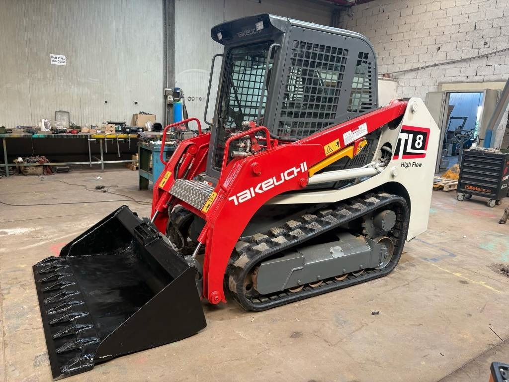 Takeuchi TL 8 - Kompaktiekrāvējs: foto 1 Takeuchi TL 8 - Kompaktiekrāvējs: foto 1