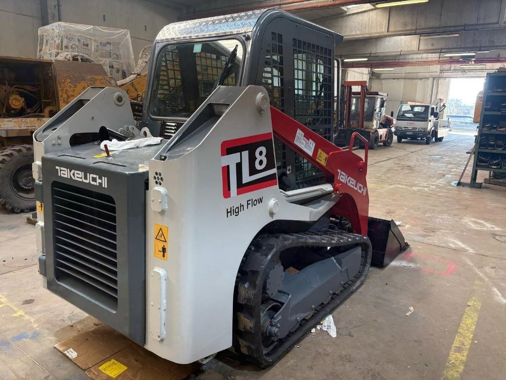 Takeuchi TL 8 - Kompaktiekrāvējs: foto 3 Takeuchi TL 8 - Kompaktiekrāvējs: foto 3