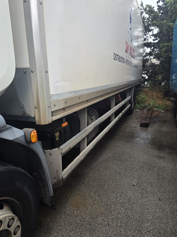 DAF LF 320 - Kravas automašīna ar slēgto virsbūvi: foto 5 DAF LF 320 - Kravas automašīna ar slēgto virsbūvi: foto 5