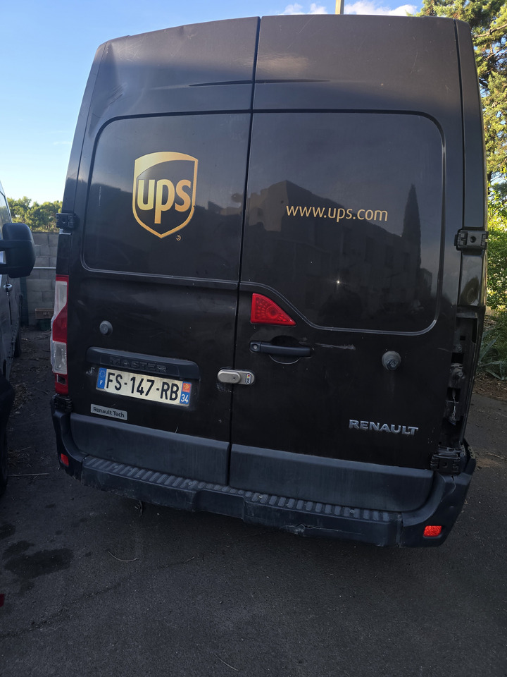 RENAULT MASTER - Mazs furgons: foto 4 RENAULT MASTER - Mazs furgons: foto 4