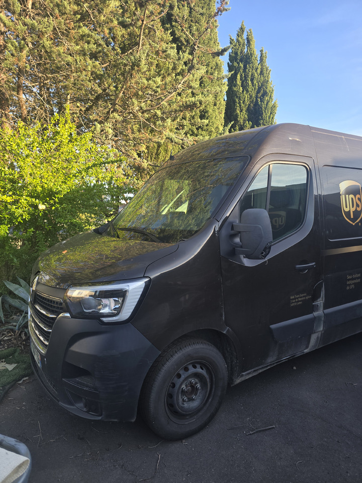 RENAULT MASTER - Mazs furgons: foto 1 RENAULT MASTER - Mazs furgons: foto 1