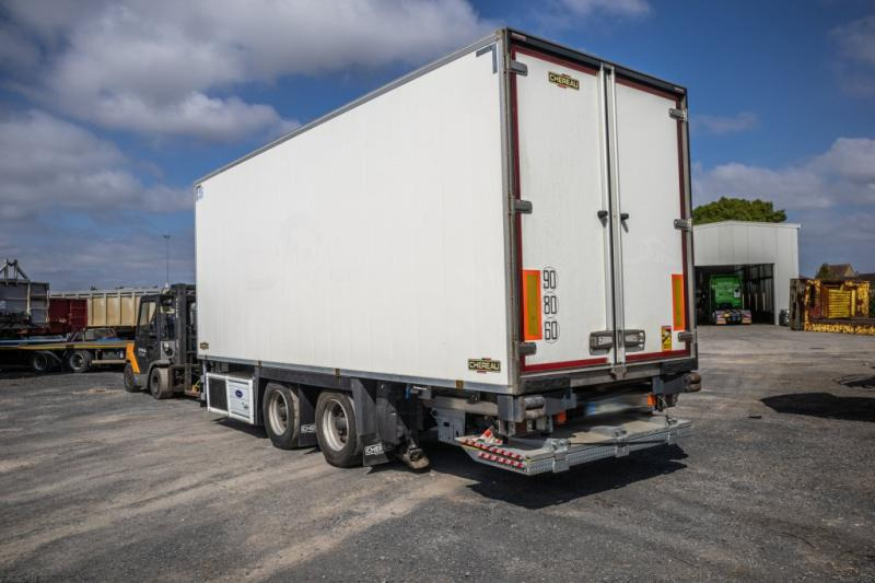 Chereau CHEREAU+CARRIER+DHOLLANDIA 2.5 T. - Piekabe slēgtā virsbūve: foto 2 Chereau CHEREAU+CARRIER+DHOLLANDIA 2.5 T. - Piekabe slēgtā virsbūve: foto 2