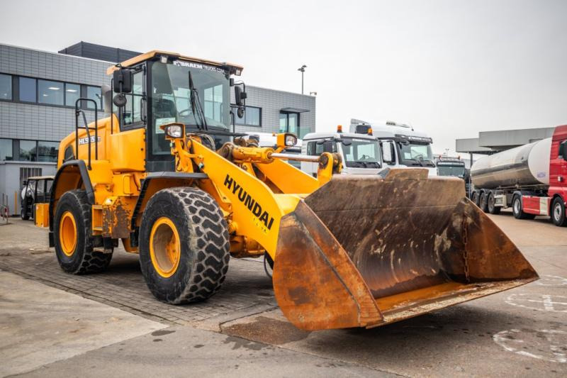 Hyundai HL955XT - Riteņu iekrāvējs: foto 2 Hyundai HL955XT - Riteņu iekrāvējs: foto 2