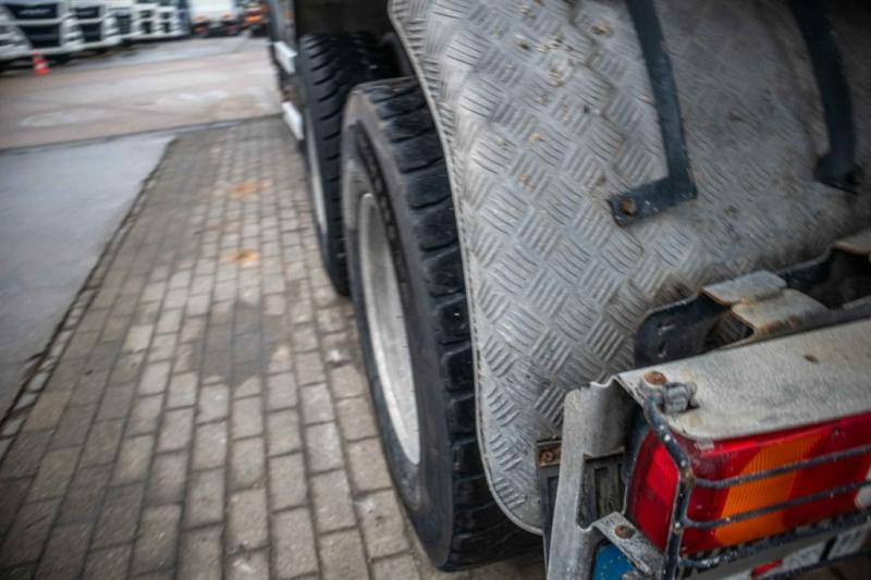 Betonvedējs Mercedes AROCS 3236 BB+LIEBHERR 9M3: foto 7