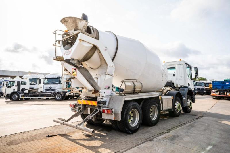 Mercedes AROCS 3240 BB+STETTER 9m3 - Betonvedējs: foto 4 Mercedes AROCS 3240 BB+STETTER 9m3 - Betonvedējs: foto 4