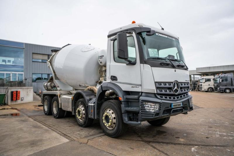 Mercedes AROCS 3240 + STETTER 9m3 - Betonvedējs: foto 2 Mercedes AROCS 3240 + STETTER 9m3 - Betonvedējs: foto 2