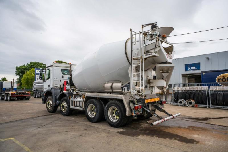 Mercedes AROCS 3240 + STETTER 9m3 - Betonvedējs: foto 5 Mercedes AROCS 3240 + STETTER 9m3 - Betonvedējs: foto 5