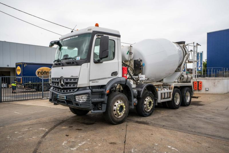 Mercedes AROCS 3240 + STETTER 9m3 - Betonvedējs: foto 1 Mercedes AROCS 3240 + STETTER 9m3 - Betonvedējs: foto 1
