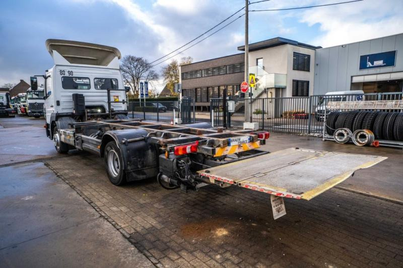 Mercedes ATEGO 1224 // HAYON DHOLLANDIA - Konteineru vedējs/ Kravas automašīna ar noņemamā virsbūve: foto 5 Mercedes ATEGO 1224 // HAYON DHOLLANDIA - Konteineru vedējs/ Kravas automašīna ar noņemamā virsbūve: foto 5