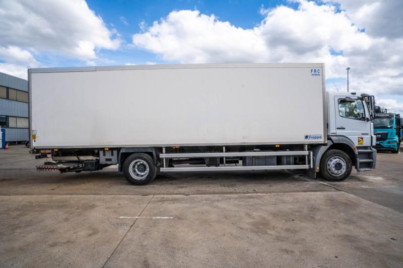 Mercedes AXOR 1829-MP3+ CARRIER - Kravas automašīna refrižerators: foto 3 Mercedes AXOR 1829-MP3+ CARRIER - Kravas automašīna refrižerators: foto 3