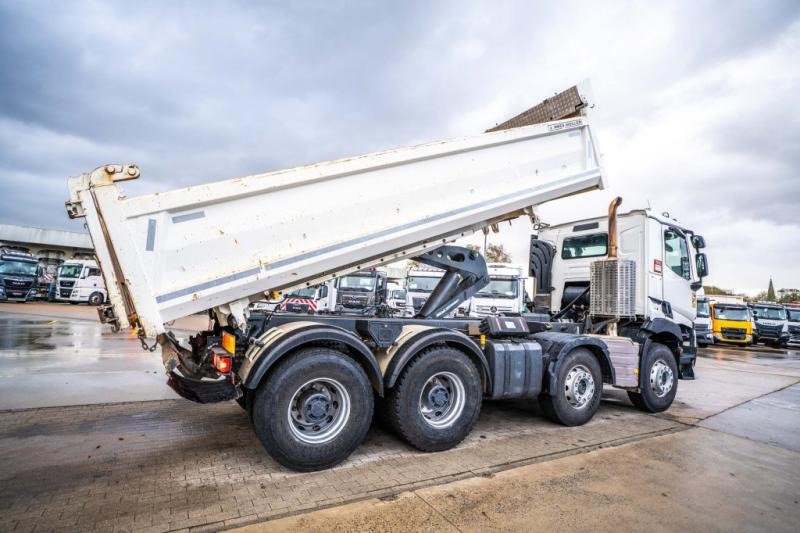 Renault C 480 - Kravas automašīna pašizgāzējs: foto 3 Renault C 480 - Kravas automašīna pašizgāzējs: foto 3